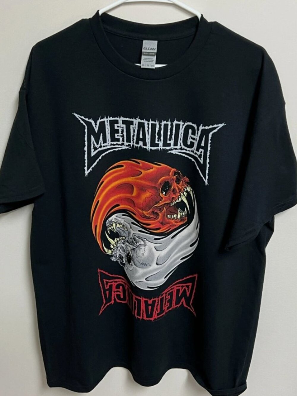 Metallica "Yin & Yang" Men's Heavy Cotton T-Shirt Size Large